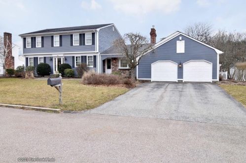 30 Carriage Way, Providence, RI 02904-3004
