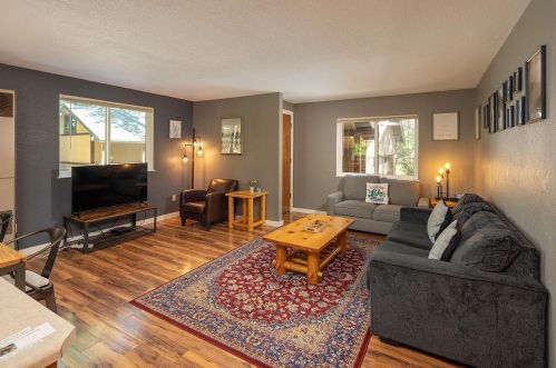 15139 Northwoods Blvd, Truckee CA  96161-7112 exterior