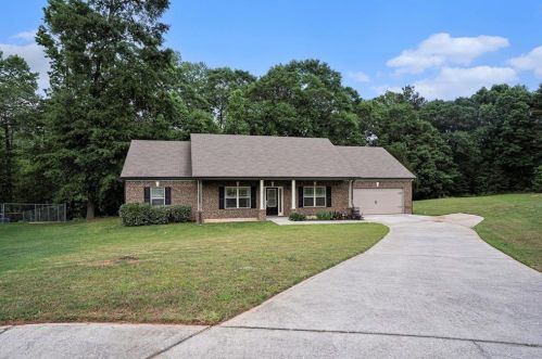 127 Elmwood Dr, Hampton, GA 30228-5507