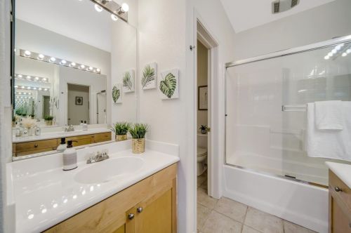 333 Celebration Dr, Milpitas CA 95035-8765 exterior