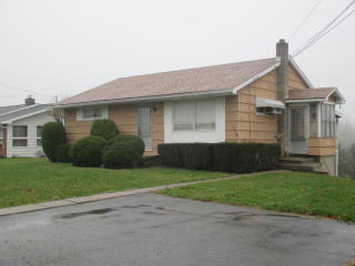 94 Rutt Rd, Bangor PA  18013-9602 exterior
