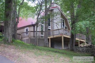 923 Balsam Dr, Beech Bottom, NC 28657-8804