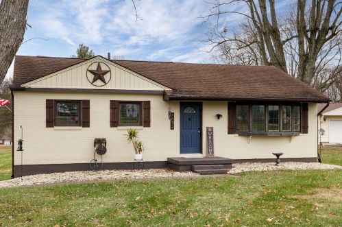 1632 Ridgeway Dr, Springfield, OH 45506-4023