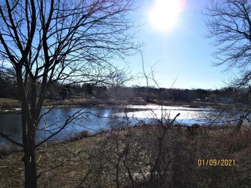 36 Edgemere Ave, Warwick, RI 02889-4029