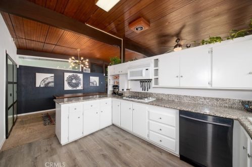 5989 Grand Ave, Riverside CA  92504-1370 exterior
