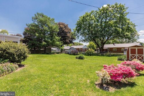 54 Sunrise Ave, Lancaster PA  17601-3942 exterior