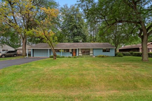 4421 182nd Pl, Country Club Hills, IL 60478-5032