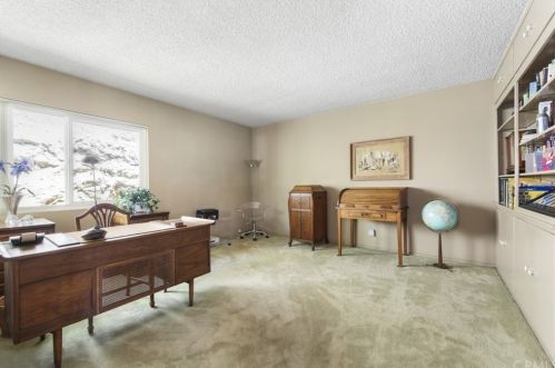 1660 Cielito Dr, Glendale CA  91207-1022 exterior