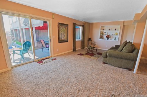 43374 Somerset Ct, Elizabeth CO  80107-9377 exterior