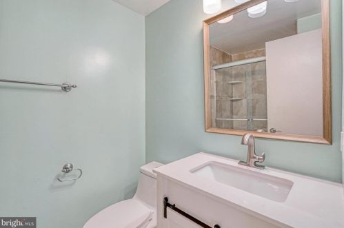 9919 Coffer Woods Rd, Springfield VA  22015-2903 exterior