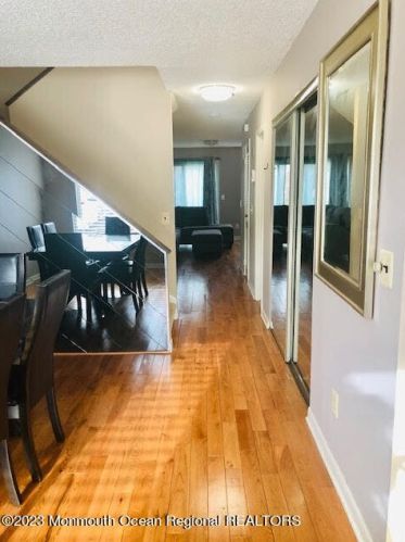 7 Greenwood Dr, East Freehold NJ  07728-4002 exterior