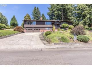 1290 Scenic View Dr, Stayton, OR 97383-1422