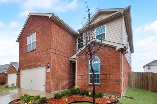 6025 Spring Ranch Dr, Fort Worth TX  76179 exterior