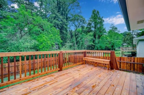 2574 Lancaster Dr, Atlanta GA  30344-2329 exterior