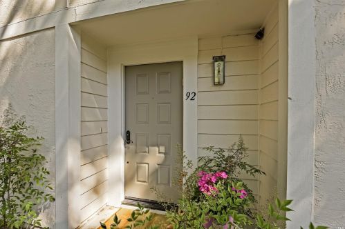 92 Village Cir, San Rafael, CA 94903-4244