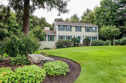 21 Kimberly Ln, Goffstown, NH 03045-3037