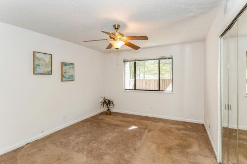 33 Finch Trl, Atlanta GA  30308-2418 exterior