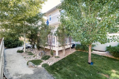 7090 Robertsdale Way, Denver CO 80016-7504 exterior