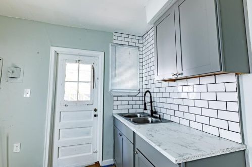 1361 Byrere Ter, Atlanta GA  30310-3927 exterior