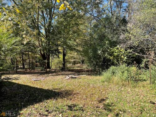 145 Highland Cir, Mcdonough GA  30253-5356 exterior