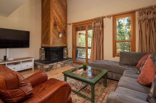 5094 Gold Bnd, Truckee, CA 96161-4105