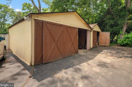 1 Teak Ln, Princeton NJ 08540-4724 exterior