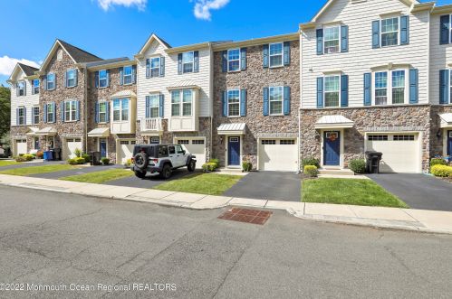 81 Phillip E Frank Way, Cliffwood, NJ 07721-1197