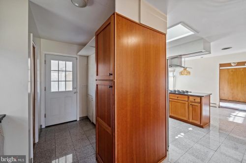 36 Bear Brook Rd, Princeton NJ  08540-6216 exterior