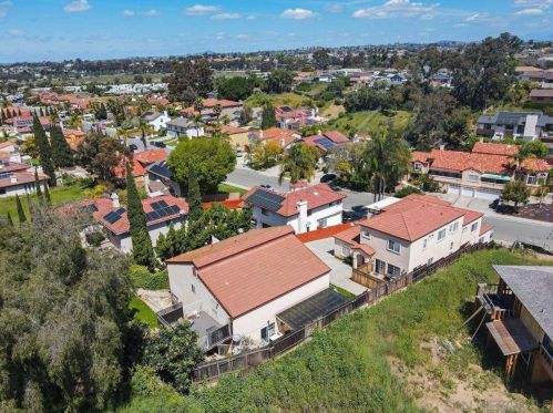 86 Las Flores Dr, Chula Vista CA  91910-1966 exterior