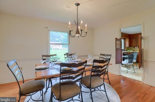 1343 Country Club Dr, Lancaster PA  17601-5209 exterior