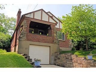 4119 Paxton Woods Dr, Cincinnati, OH 45209-1416