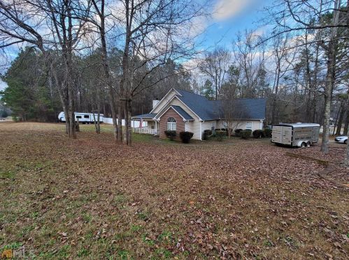 15 Eastwood Ter, Porterdale, GA 30014-4916