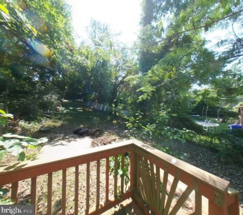 12021 Valleywood Dr, Silver Spring MD 20902-2236 exterior