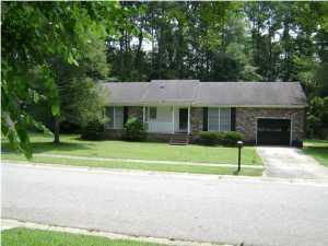 419 Summercourt Dr, Summerville, SC 29485-5644