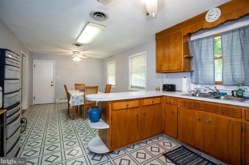 434 Miller Ave, Trenton, NJ 08610-4819