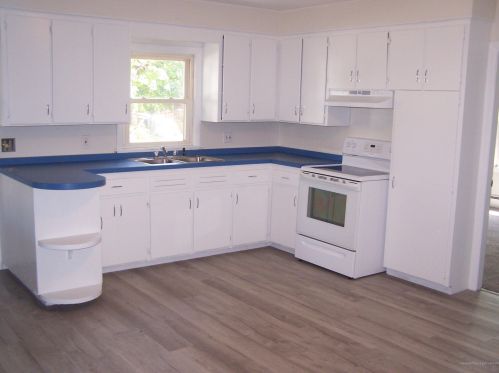 48 Dumont Ave, Lewiston, ME 04240-6142