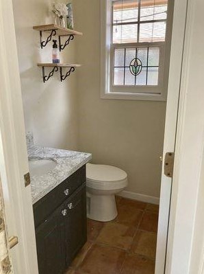 917 Oak St, Bellvue, TX 77418-2722
