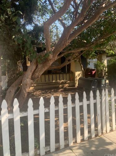 421 Broadway, Santa Ana, CA 92701-4629