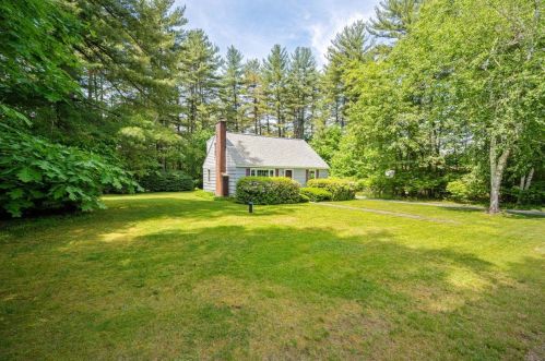 30 Ducas Ave, Nashua, NH 03063-3315