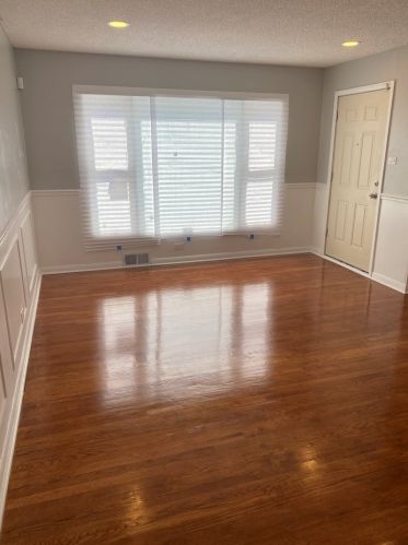 42 Sibley Blvd, Dolton, IL 60419-1533