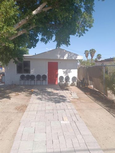 47672 Van Buren St, Indio, CA 92201-7143