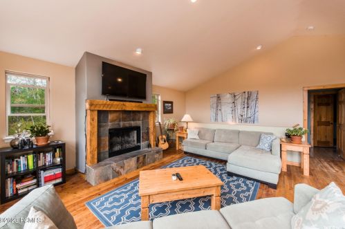 2094 Pine Meadow Dr, Hoytsville UT 84017-9362 exterior