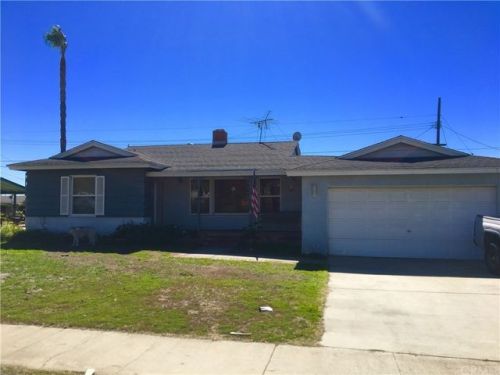 5521 Hawthorne St, Montclair, CA 91763-2514