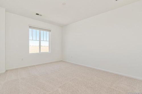 27820 10th Dr, Aurora CO 80018 exterior