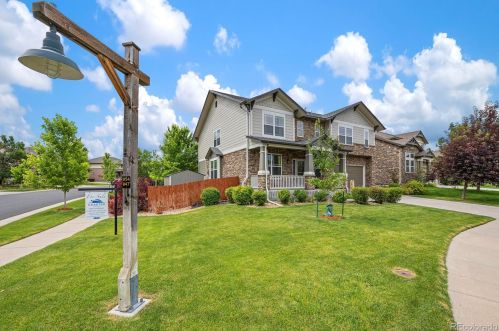 6287 Jamestown Ct, Aurora, CO 80016-6165