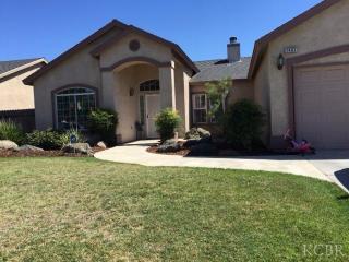 1467 Pear St, Lemoore, CA 93245-5224