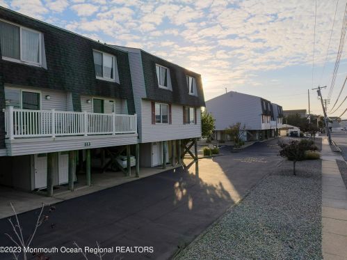 113 Strickland Blvd, Lavallette, NJ 08735-3224