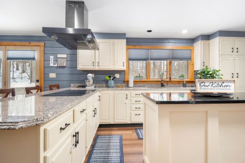 201 Strickland Ferry Rd, Wayne ME  04284-3027 exterior