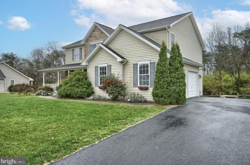 30 Long Vw, Carlisle, PA 17013-8132