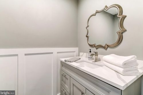 17 Ashcroft Ct, Arnold MD 21012-2406 exterior